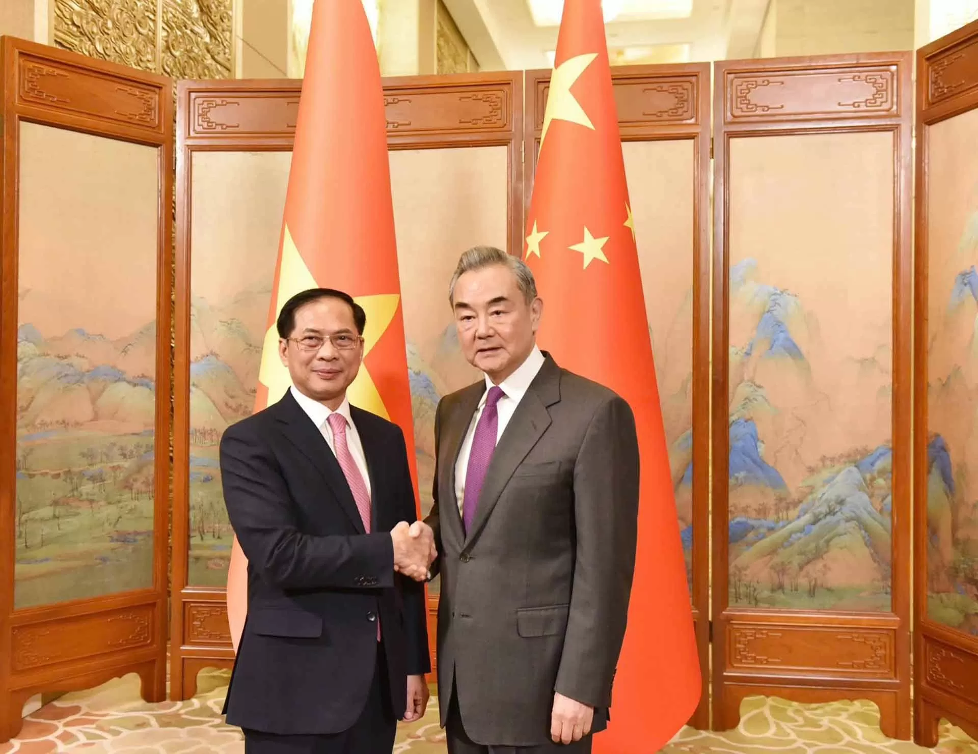 Việt Nam-Trung Quốc tiến hành phiên họp lần thứ 16 Ủy ban chỉ đạo hợp tác song phương Việt Nam-Trung Quốc tiến hành phiên họp lần thứ 16 Ủy ban chỉ đạo hợp tác song phương