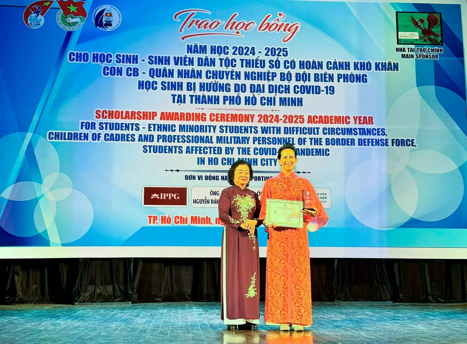 ISABELLE MULLER: Thông điệp của tình yêu thương, sự tử tế và luôn hành động