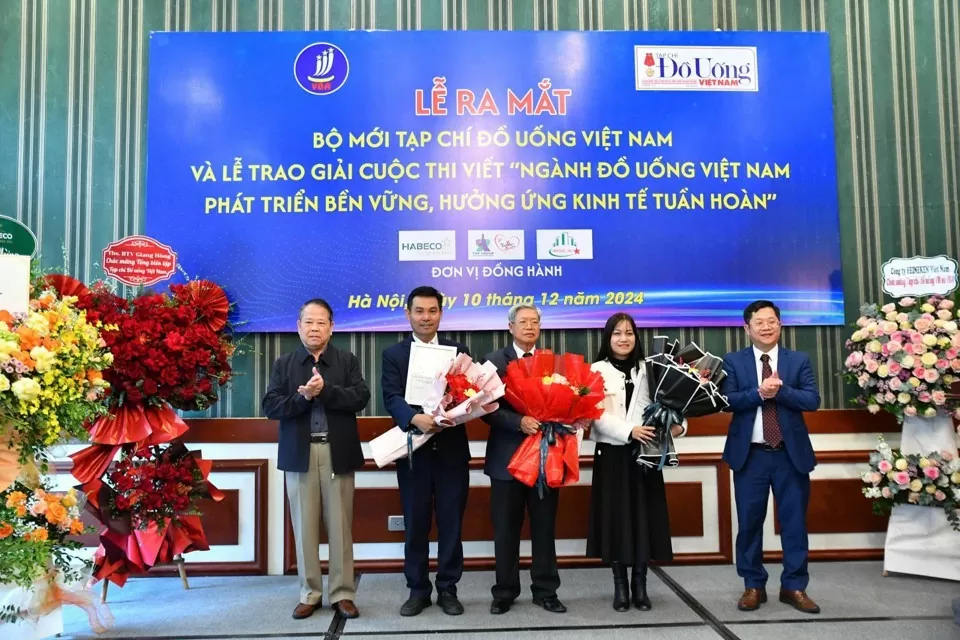 Trao giải cuộc thi viết về ngành Đồ uống Việt Nam Trao giải cuộc thi viết về ngành Đồ uống Việt Nam