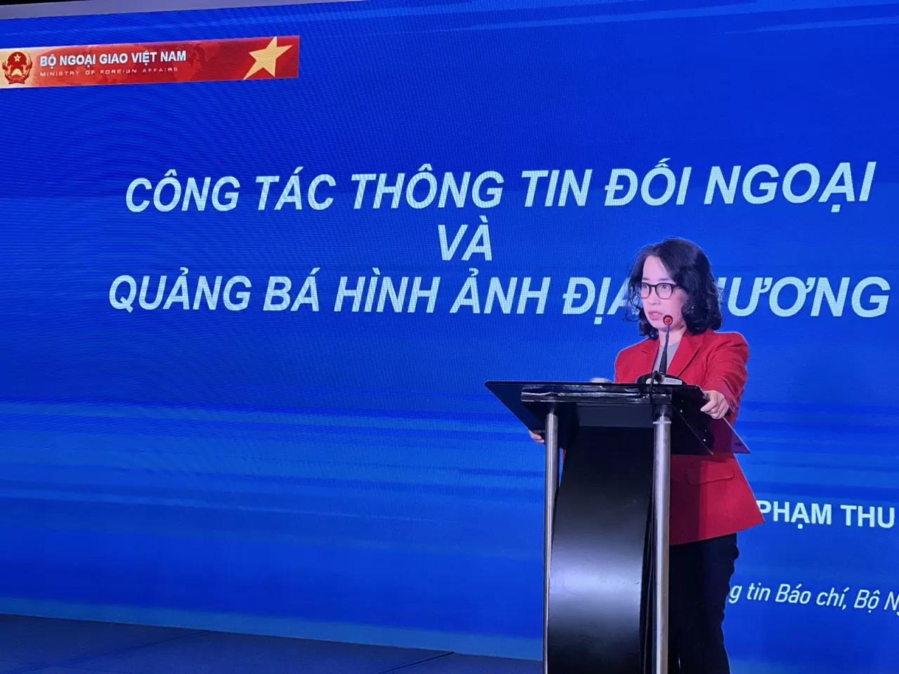 Bồi dưỡng nâng cao kiến thức về thông tin đối ngoại và kỹ năng truyền thông trong kỷ nguyên mới Bồi dưỡng nâng cao kiến thức về thông tin đối ngoại và kỹ năng truyền thông trong kỷ nguyên mới