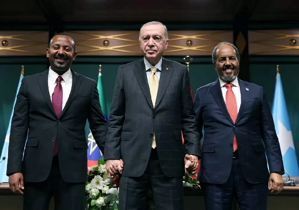 Somalia-Ethiopia khép lại tranh cãi gay gắt để hướng tới khởi đầu mới, Thổ Nhĩ Kỳ ca ngợi 'lịch sử' Somalia-Ethiopia khép lại tranh cãi gay gắt để hướng tới khởi đầu mới, Thổ Nhĩ Kỳ ca ngợi 'lịch sử'