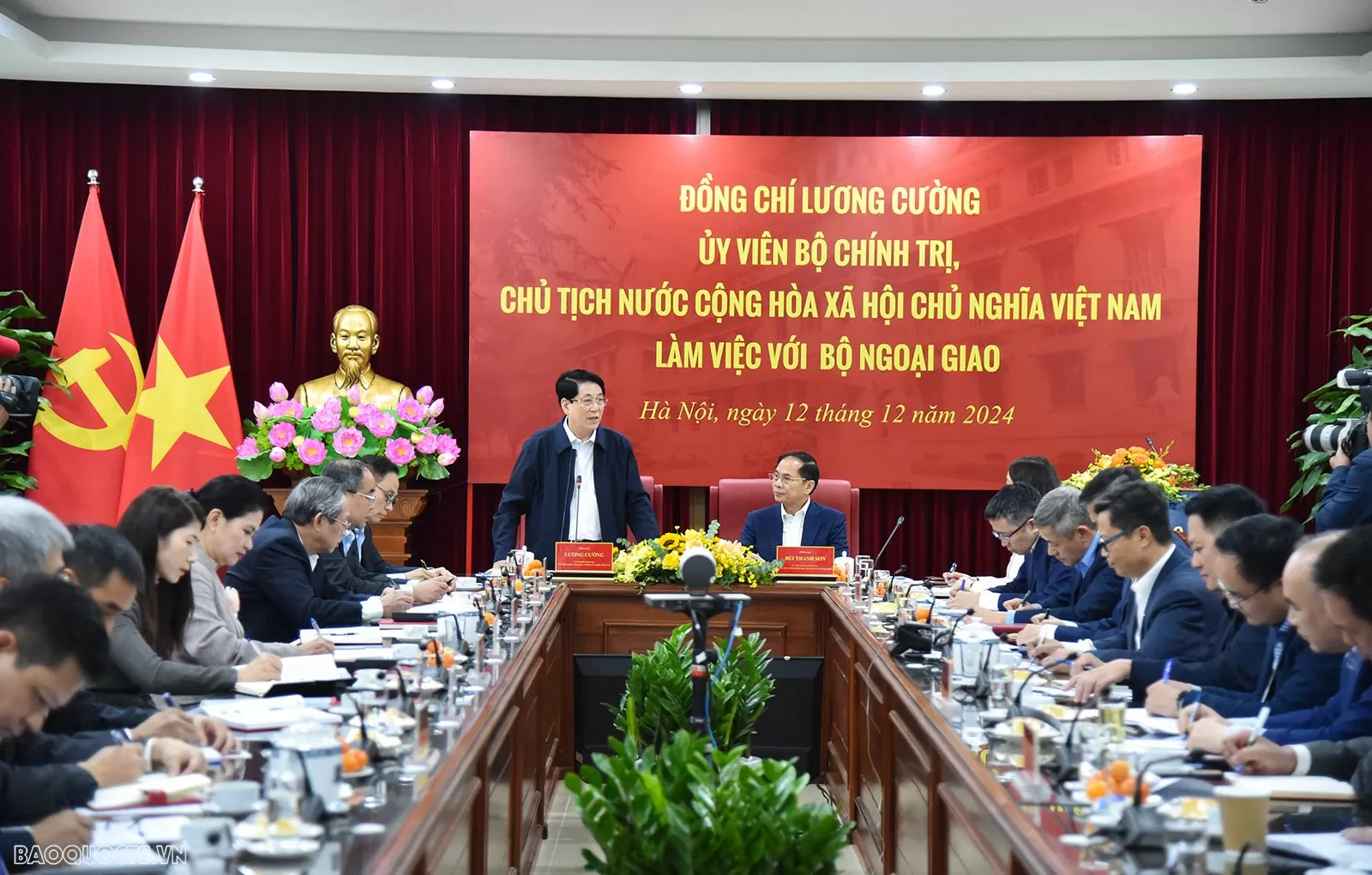 Ngày 12/12, tại Hà Nội, Chủ tịch nước Lương Cường đã tới thăm và làm việc với Bộ Ngoại giao. (Ảnh: Tuấn Anh) Ngày 12/12, tại Hà Nội, Chủ tịch nước Lương Cường đã tới thăm và làm việc với Bộ Ngoại giao. (Ảnh: Tuấn Anh)