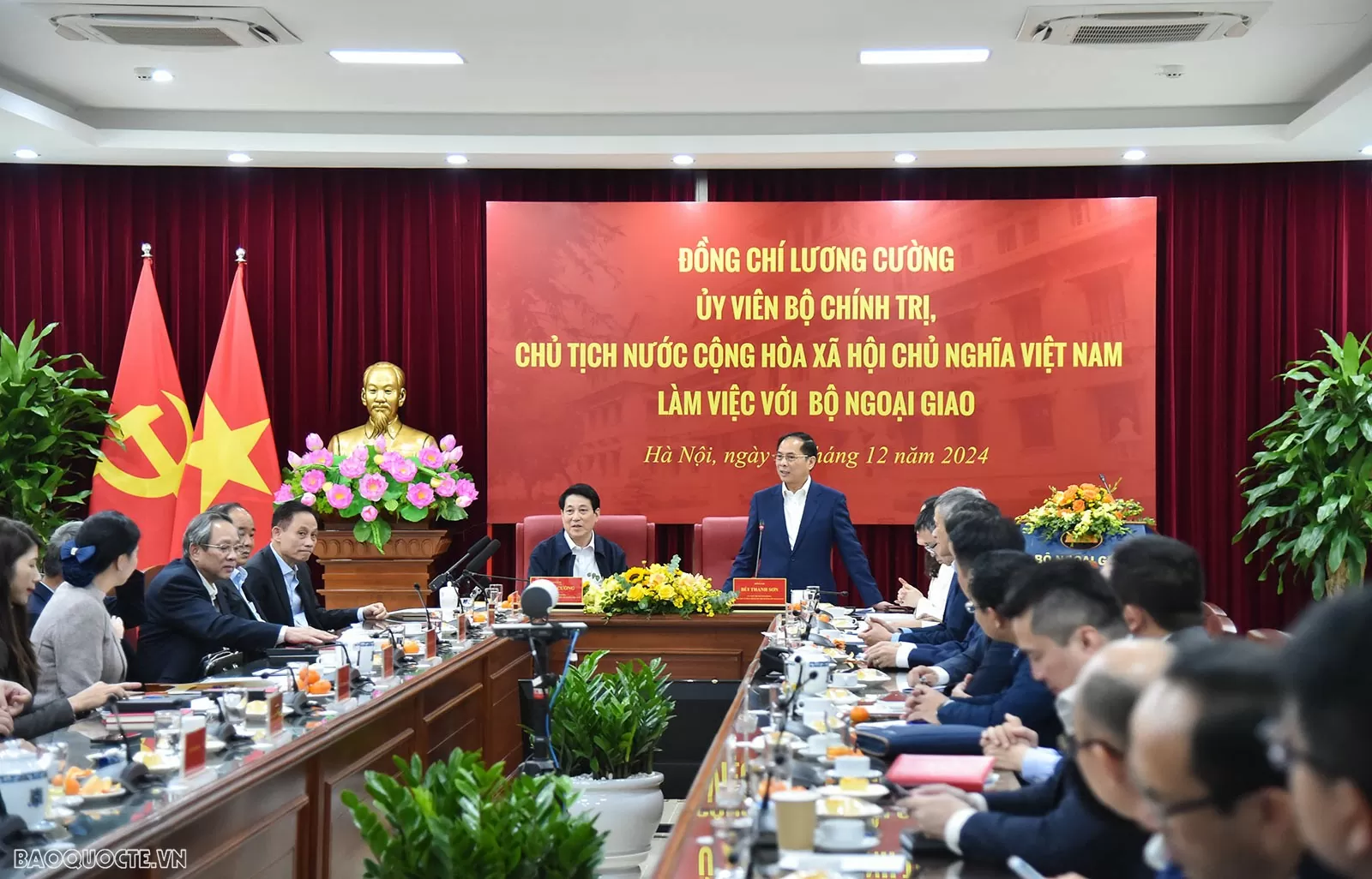 Chủ tịch nước Lương Cường làm việc với Bộ Ngoại giao Chủ tịch nước Lương Cường làm việc với Bộ Ngoại giao