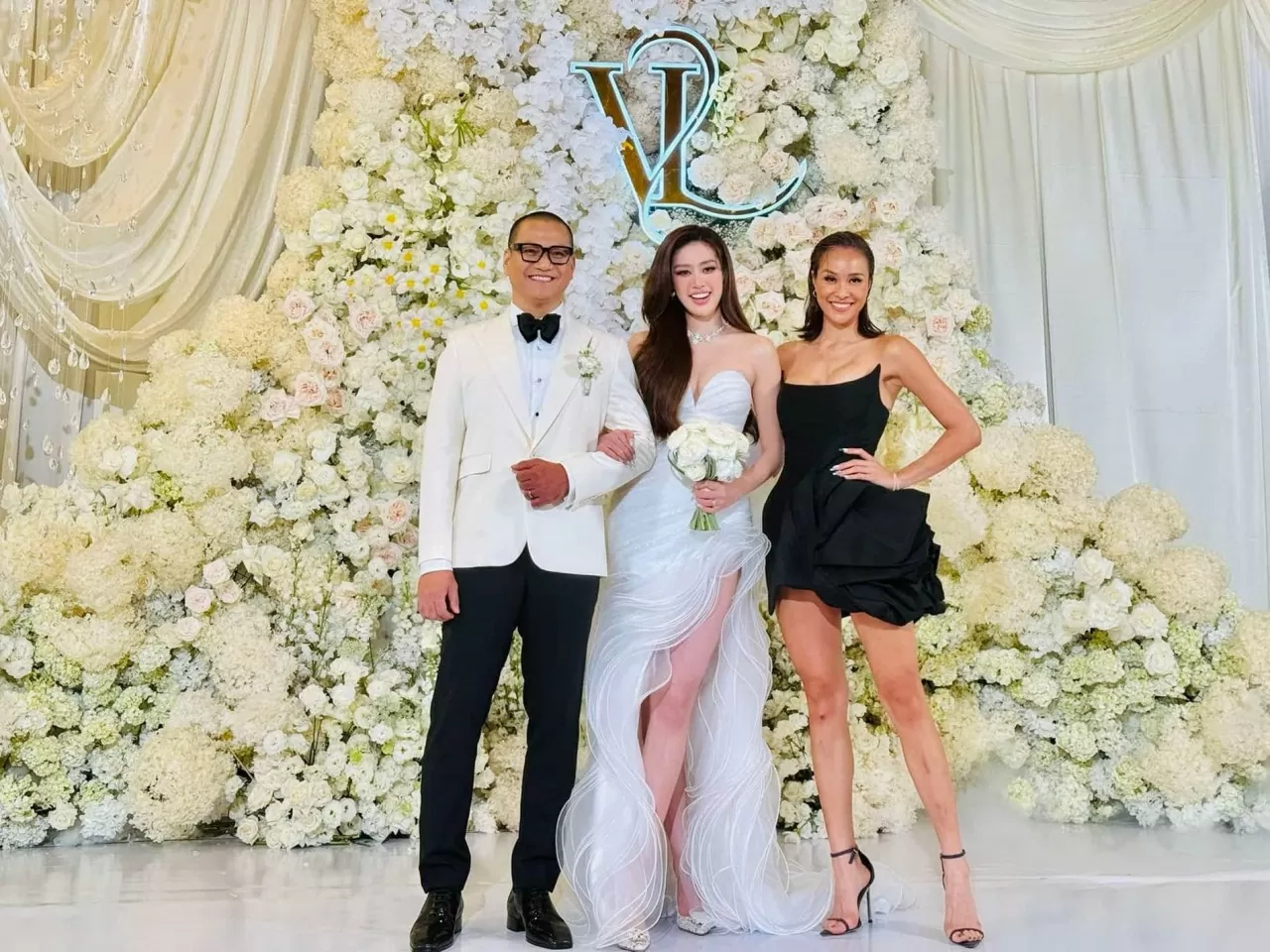 Dàn sao 'đổ bộ' đám cưới Hoa hậu Khánh Vân Dàn sao 'đổ bộ' đám cưới Hoa hậu Khánh Vân