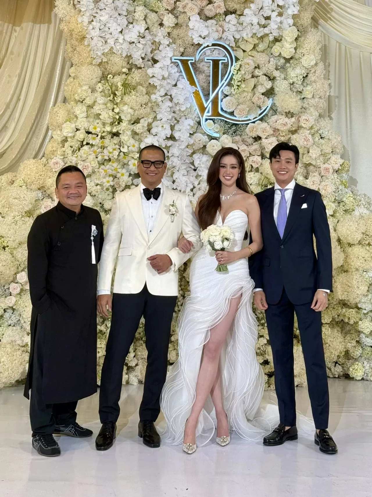 Dàn sao 'đổ bộ' đám cưới Hoa hậu Khánh Vân Dàn sao 'đổ bộ' đám cưới Hoa hậu Khánh Vân