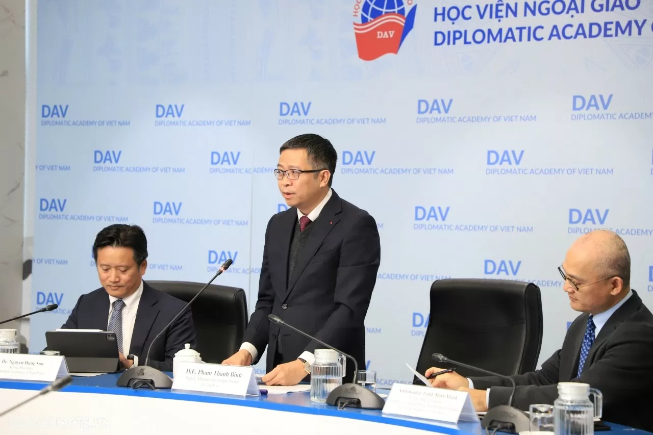 Xu thế ngoại giao hiện đại trước những biến chuyển của thế giới Xu thế ngoại giao hiện đại trước những biến chuyển của thế giới