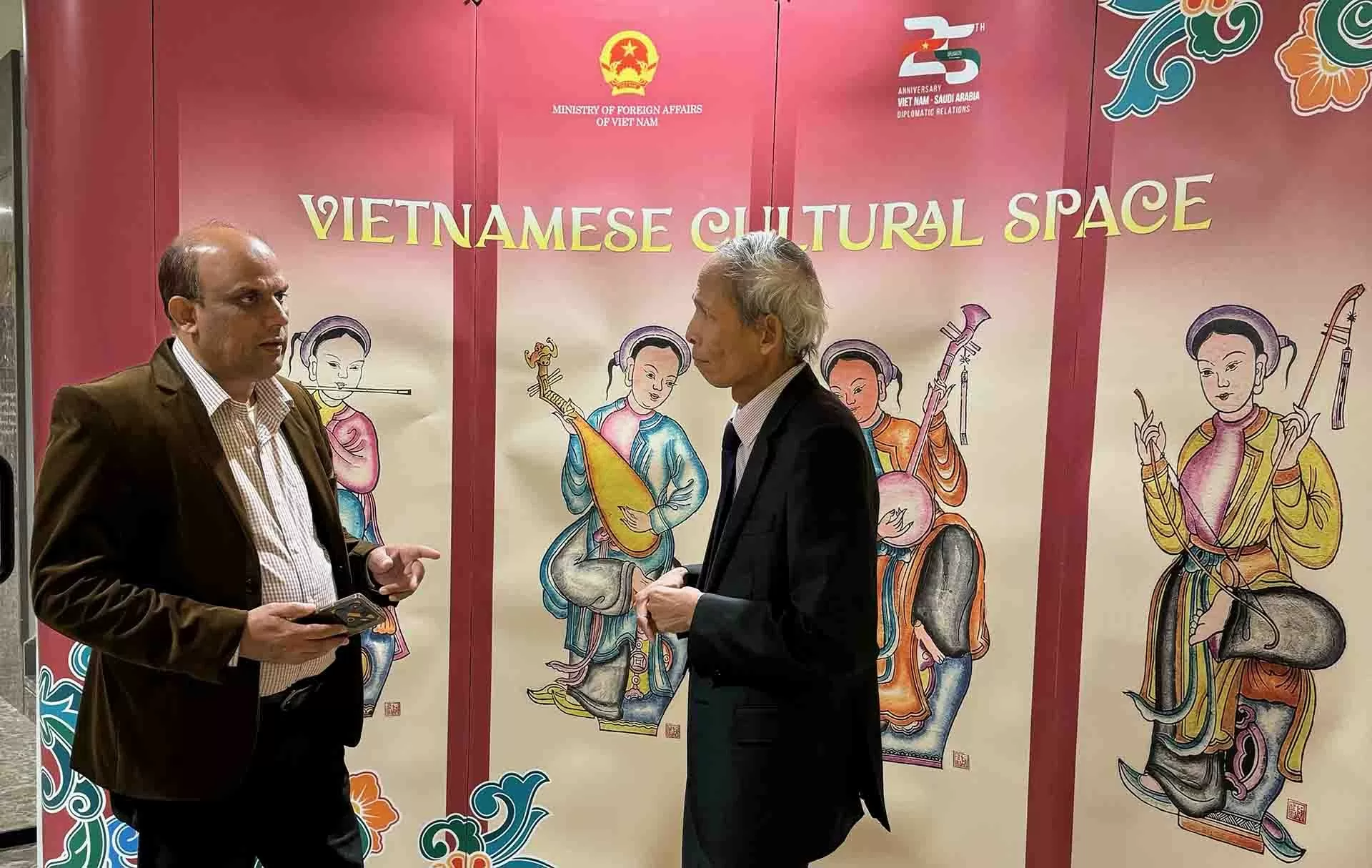 Đại sứ quán Việt Nam tại Saudi Arabia tổ chức họp báo thông tin về tình hình chính trị, kinh tế-xã hội, quan hệ hai nước và Ngày Việt Nam Đại sứ quán Việt Nam tại Saudi Arabia tổ chức họp báo thông tin về tình hình chính trị, kinh tế-xã hội, quan hệ hai nước và Ngày Việt Nam