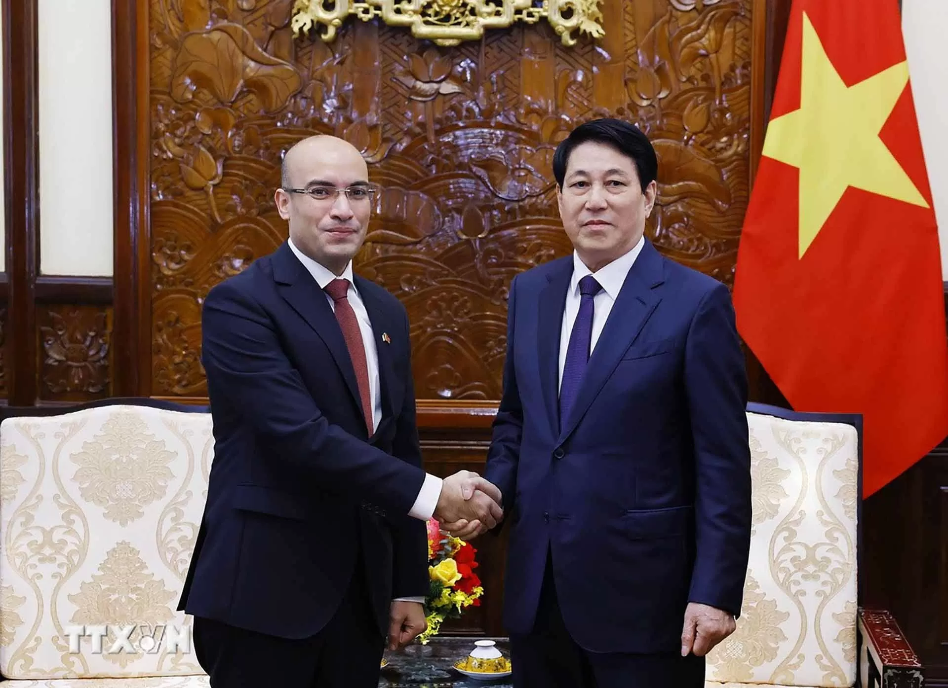 Chủ tịch nước Lương Cường tiếp Đại sứ Algeria tại Việt Nam chào từ biệt kết thúc nhiệm kỳ công tác Chủ tịch nước Lương Cường tiếp Đại sứ Algeria tại Việt Nam chào từ biệt kết thúc nhiệm kỳ công tác