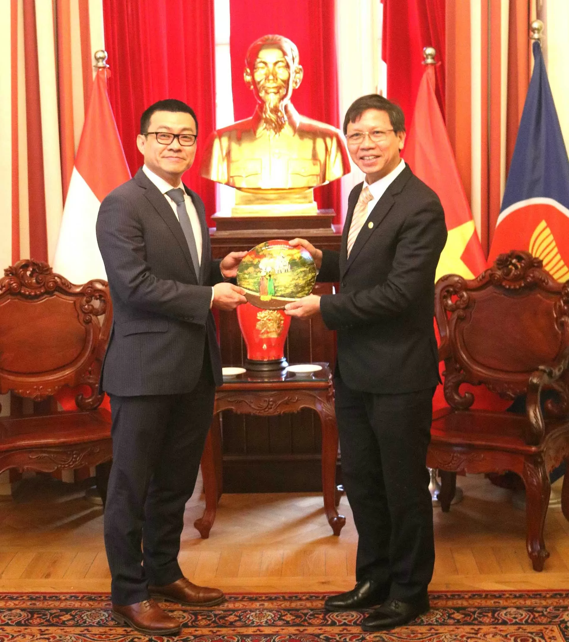 Đoàn Học viện Chính trị quốc gia Hồ Chí Minh thăm và làm việc tại Cộng hòa Áo