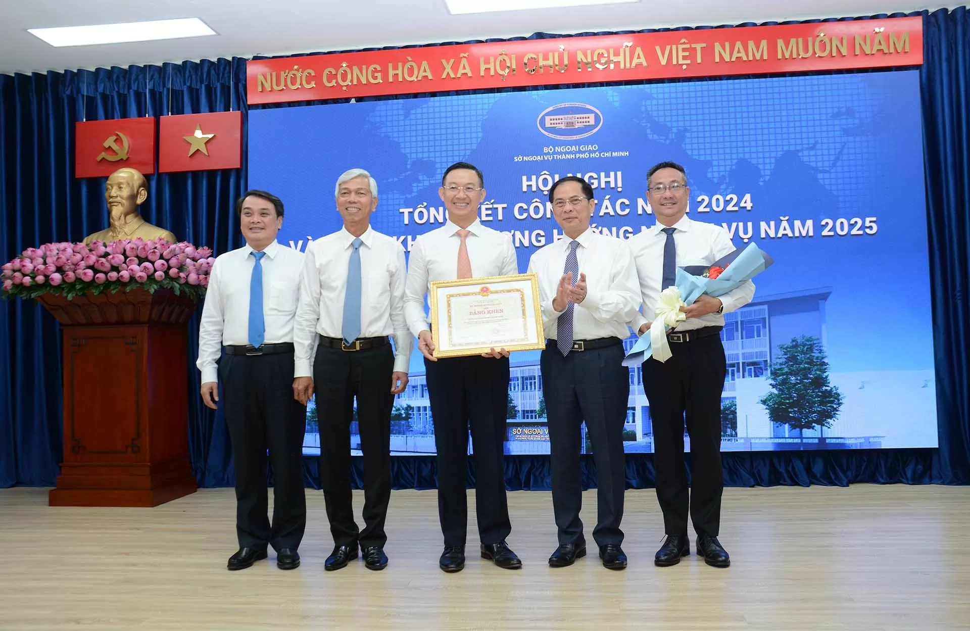 Sở Ngoại vụ TP. Hồ Chí Minh tổng kết công tác năm 2024 và triển khai nhiệm vụ năm 2025 Sở Ngoại vụ TP. Hồ Chí Minh tổng kết công tác năm 2024 và triển khai nhiệm vụ năm 2025
