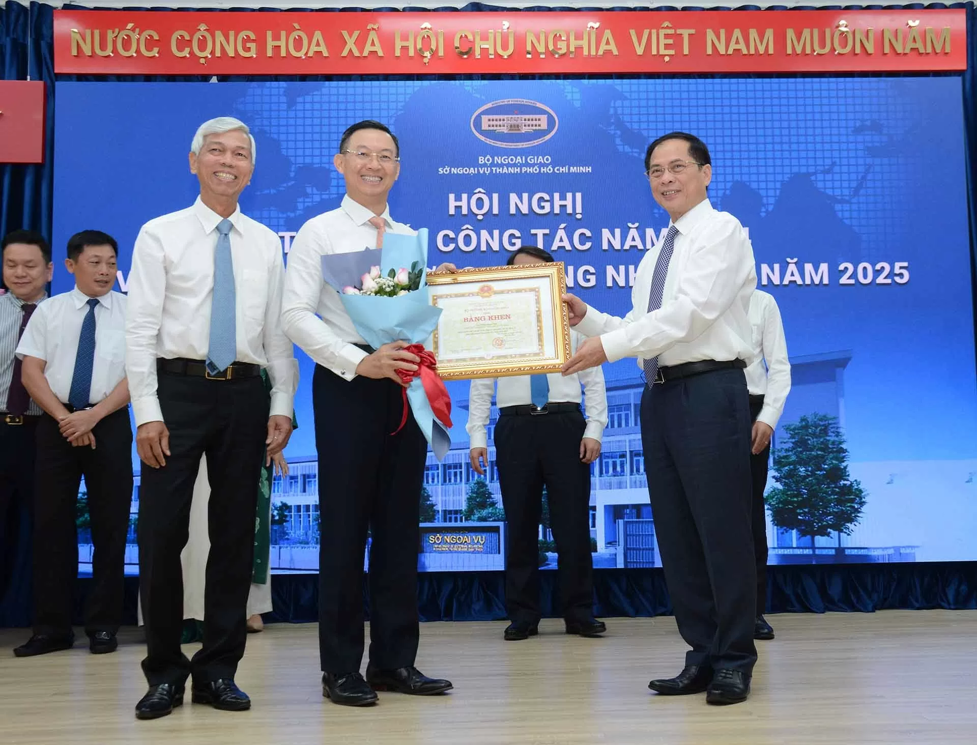 Sở Ngoại vụ TP. Hồ Chí Minh tổng kết công tác năm 2024 và triển khai nhiệm vụ năm 2025 Sở Ngoại vụ TP. Hồ Chí Minh tổng kết công tác năm 2024 và triển khai nhiệm vụ năm 2025