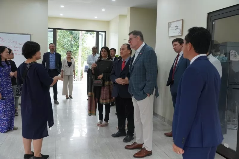 Đại biểu đoàn mục sư Tin lành quốc tế: Cộng đồng quốc tế cần thấy được sự tự do ở Việt Nam, đặc biệt là trong lĩnh vực tôn giáo Đại biểu đoàn mục sư Tin lành quốc tế: Cộng đồng quốc tế cần thấy được sự tự do ở Việt Nam, đặc biệt là trong lĩnh vực tôn giáo