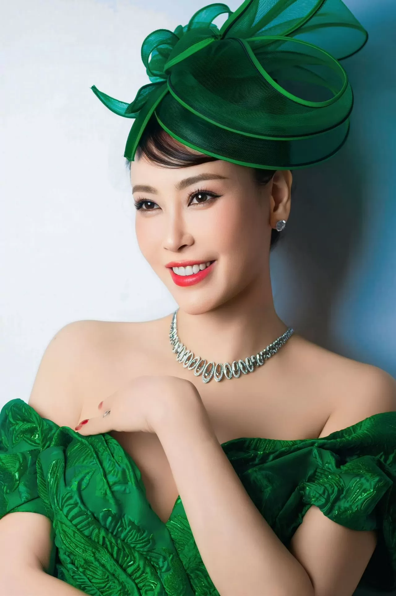 Hoa hậu Hà Kiều Anh Hoa hậu Hà Kiều Anh