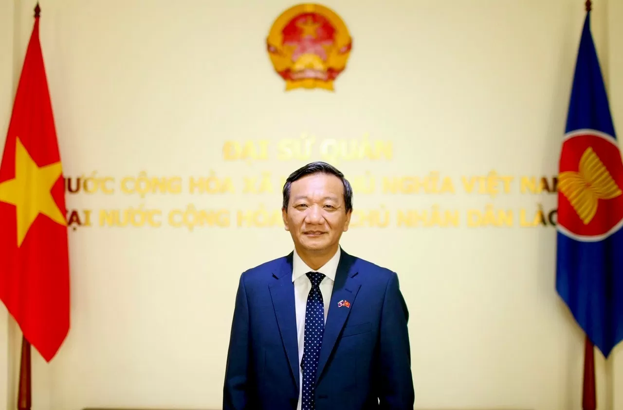 Thủ tướng Phạm Minh Chính thăm Lào: Khởi động quyết tâm tạo đột phá mới, siết chặt tay cùng 'vươn mình' Thủ tướng Phạm Minh Chính thăm Lào: Khởi động quyết tâm tạo đột phá mới, siết chặt tay cùng 'vươn mình'