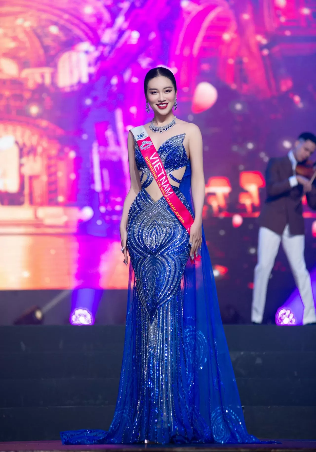 Giảng viên đại học giành Hoa hậu Đại sứ du lịch Đông Nam Á 2024 Giảng viên đại học giành Hoa hậu Đại sứ du lịch Đông Nam Á 2024