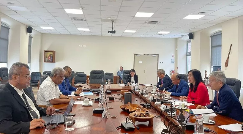 Thứ trưởng Bộ Ngoại giao Lê Thị Thu Hằng thăm và làm việc tại New Caledonia