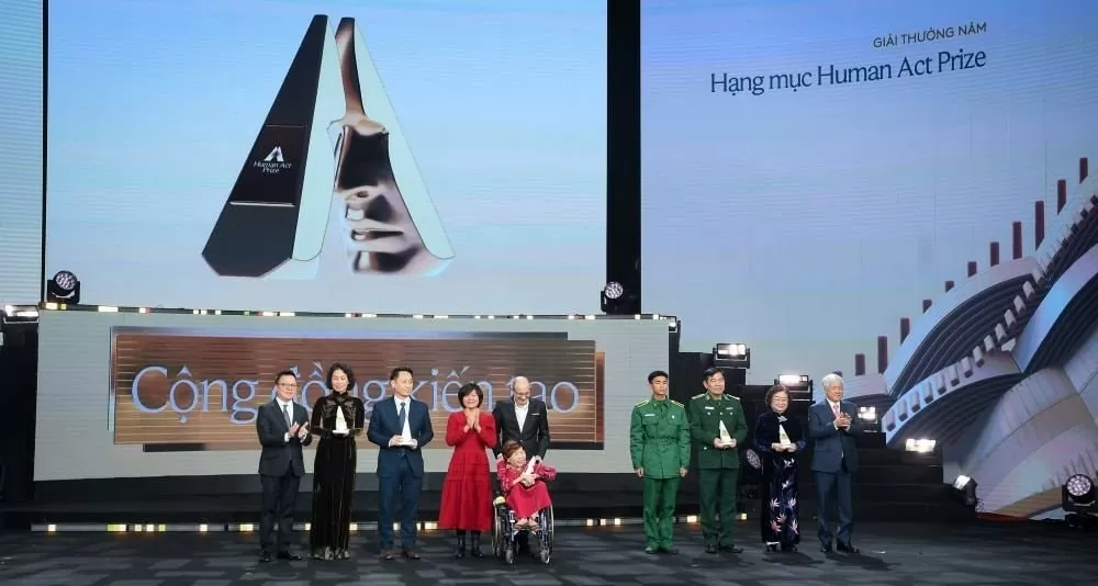 Vinh danh 31 dự án, ý tưởng hành động vì cộng đồng Vinh danh 31 dự án, ý tưởng hành động vì cộng đồng