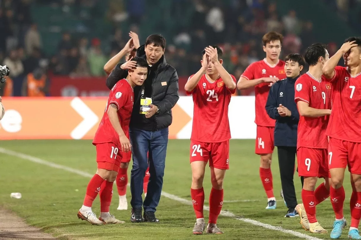 Cục diện bảng B ASEAN Cup 2024: Đội tuyển Việt Nam chờ vé bán kết sớm Cục diện bảng B ASEAN Cup 2024: Đội tuyển Việt Nam chờ vé bán kết sớm