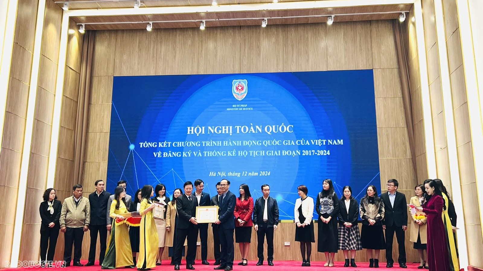 dang ky va thong ke ho tich bao dam quyen cong dan de khong ai bi bo lai phia sau