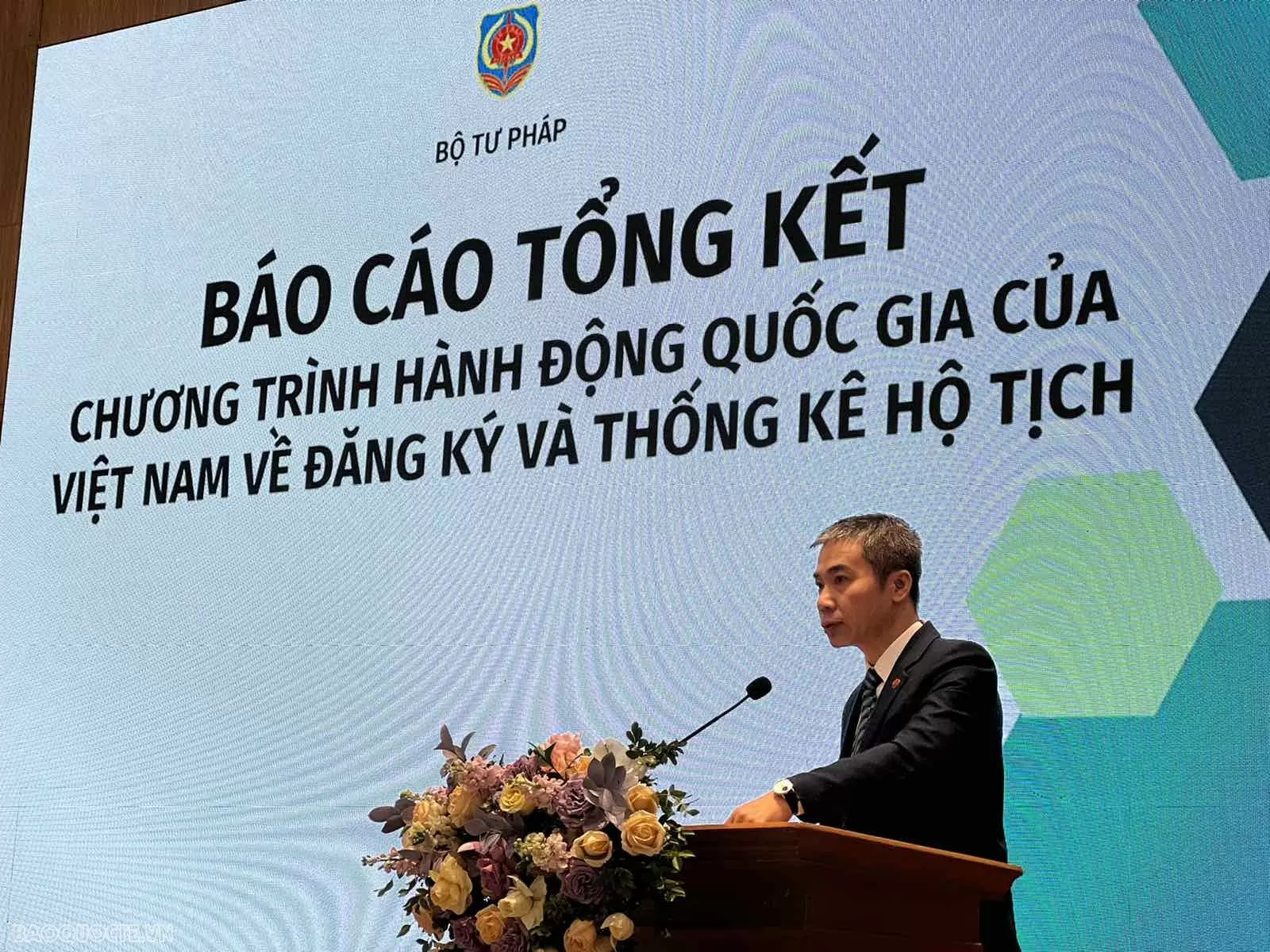 Đăng ký và thống kê hộ tịch bảo đảm quyền công dân, để không ai bị bỏ lại phía sau Đăng ký và thống kê hộ tịch bảo đảm quyền công dân, để không ai bị bỏ lại phía sau