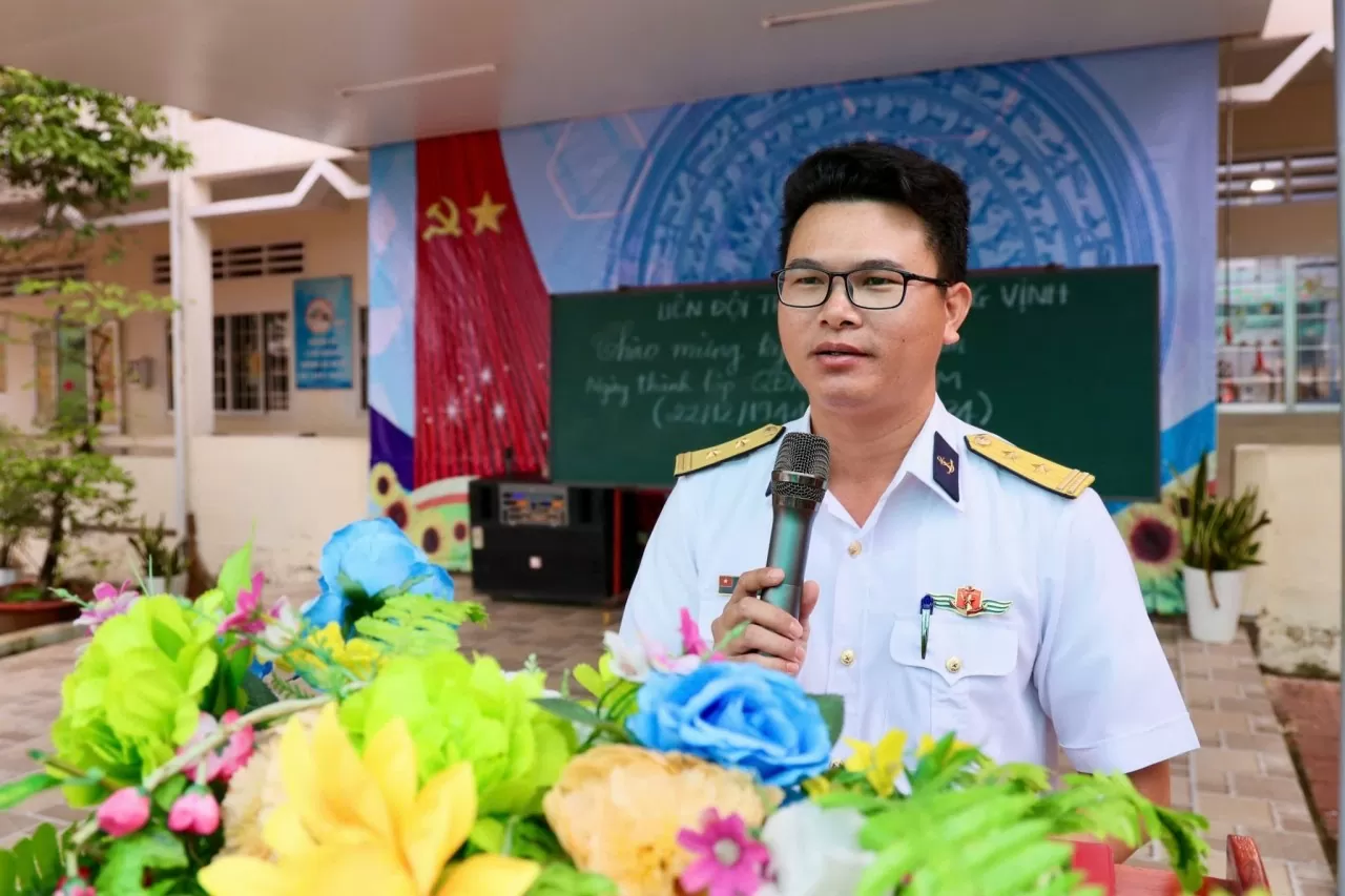 Bộ Tư lệnh Vùng 5 Hải quân giáo dục truyền thống cách mạng cho thế hệ trẻ