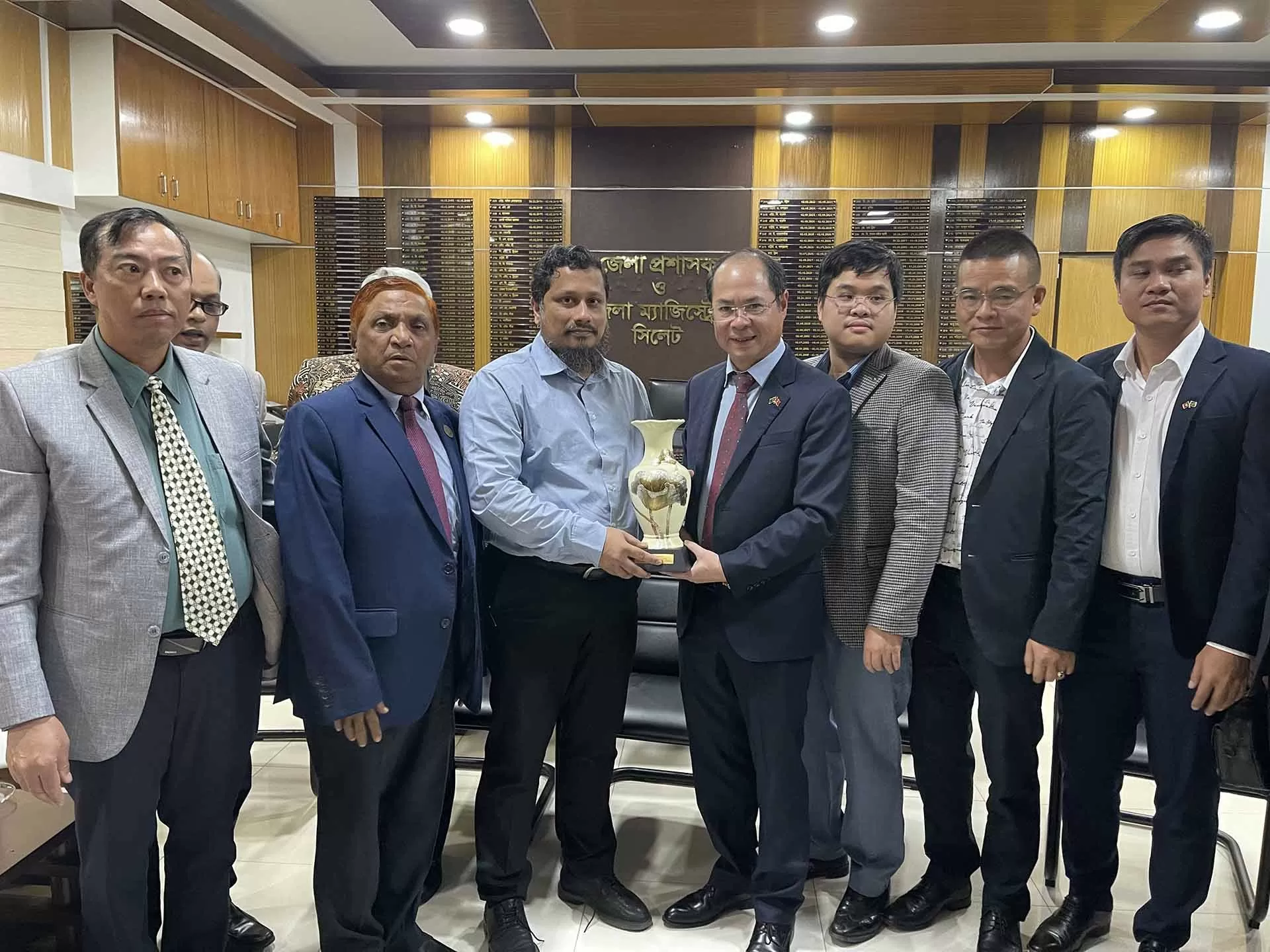 Thúc đẩy quan hệ kinh tế thương mại, hợp tác địa phương giữa Việt Nam và Bangladesh