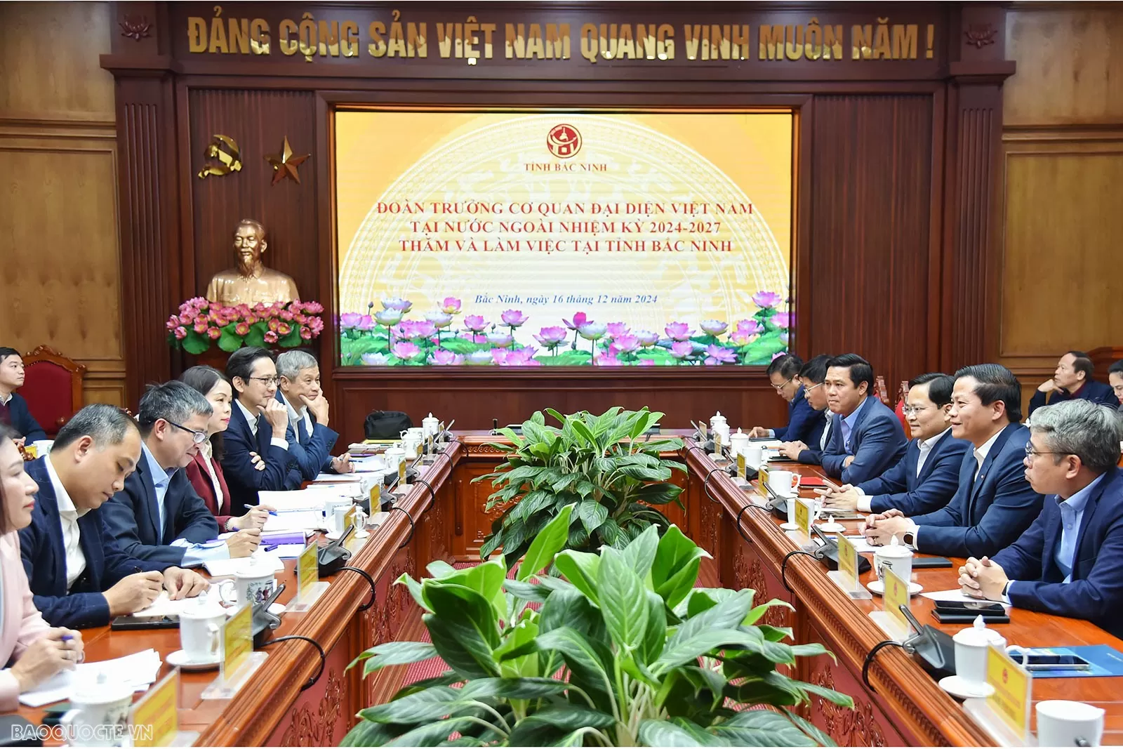 Bắc Ninh mong muốn các Trưởng cơ quan đại diện Việt Nam ở nước ngoài thu hút đầu tư trong lĩnh vực công nghệ cao Bắc Ninh mong muốn các Trưởng cơ quan đại diện Việt Nam ở nước ngoài thu hút đầu tư trong lĩnh vực công nghệ cao