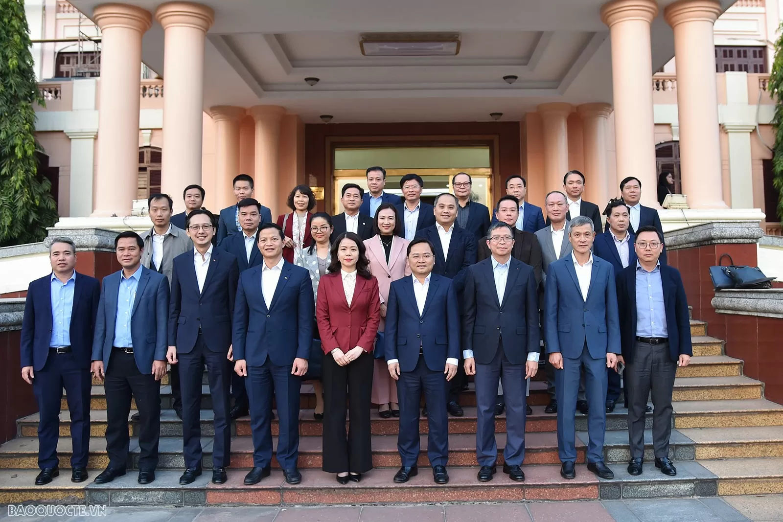 Bắc Ninh mong muốn các Trưởng cơ quan đại diện Việt Nam ở nước ngoài thu hút đầu tư trong lĩnh vực công nghệ cao