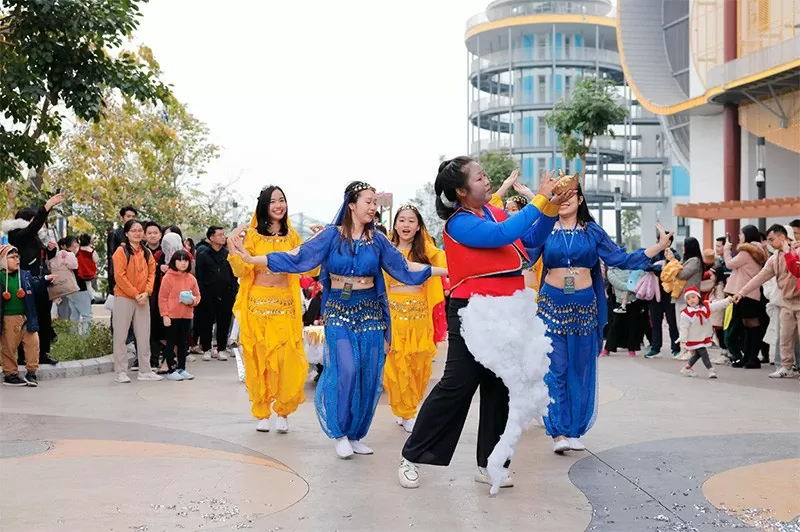 Lần đầu tiên sự kiện diễu hành mần non được tổ chức tại Cung Thiếu nhi Hà Nội Lần đầu tiên sự kiện diễu hành mầm non được tổ chức tại Cung Thiếu nhi Hà Nội