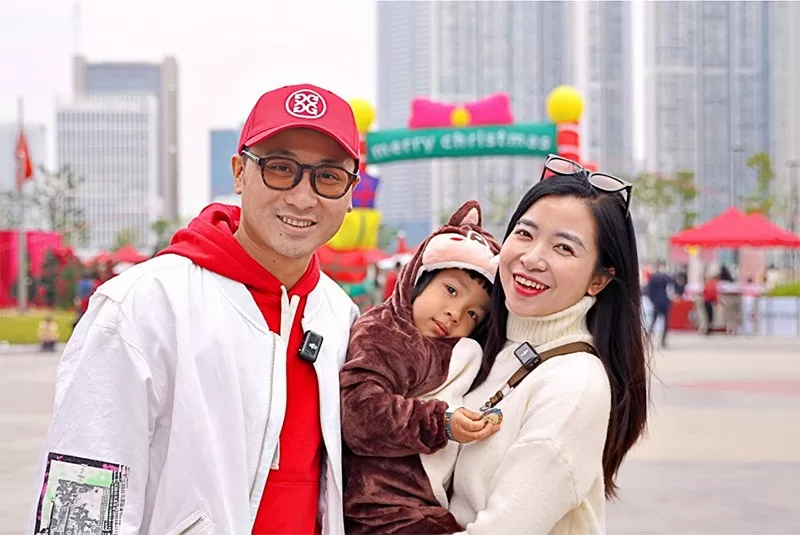 Gia đình anh Đặng Quốc Duy hào hứng tham gia sự kiện. Gia đình anh Đặng Quốc Duy hào hứng tham gia sự kiện.