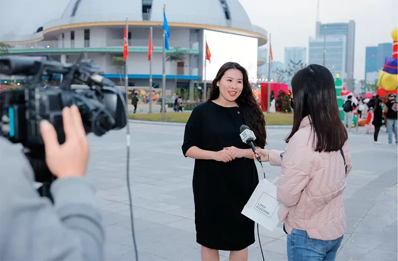 Bà Phạm Thanh Huyền - Hệ thống Giáo dục mầm non Phần Lan (FIS) - đại diện Ban tổ chức. Bà Phạm Thanh Huyền - Hệ thống Giáo dục mầm non Phần Lan (FIS) - đại diện Ban tổ chức.