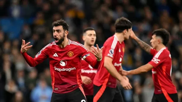 MU mở cuộc điều tra sau đại chiến Man City MU mở cuộc điều tra sau đại chiến Man City