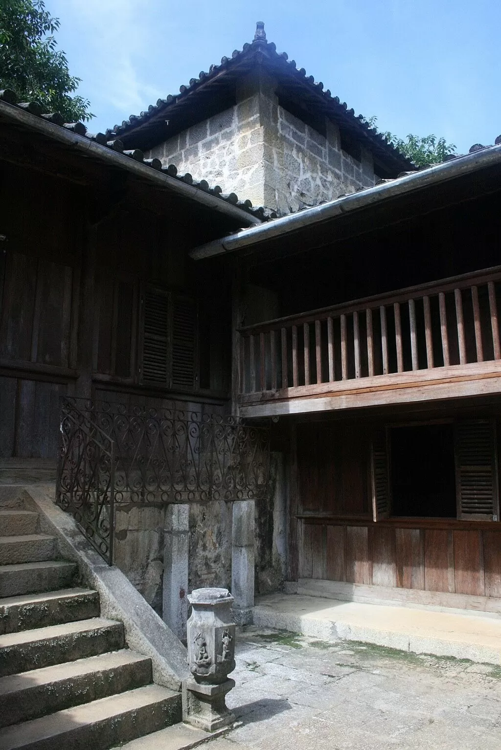 Khám phá Dinh thự Vua Mèo: Công trình trăm năm tuổi ở Đồng Văn, Hà Giang Khám phá Dinh thự Vua Mèo: Công trình trăm năm tuổi ở Đồng Văn, Hà Giang