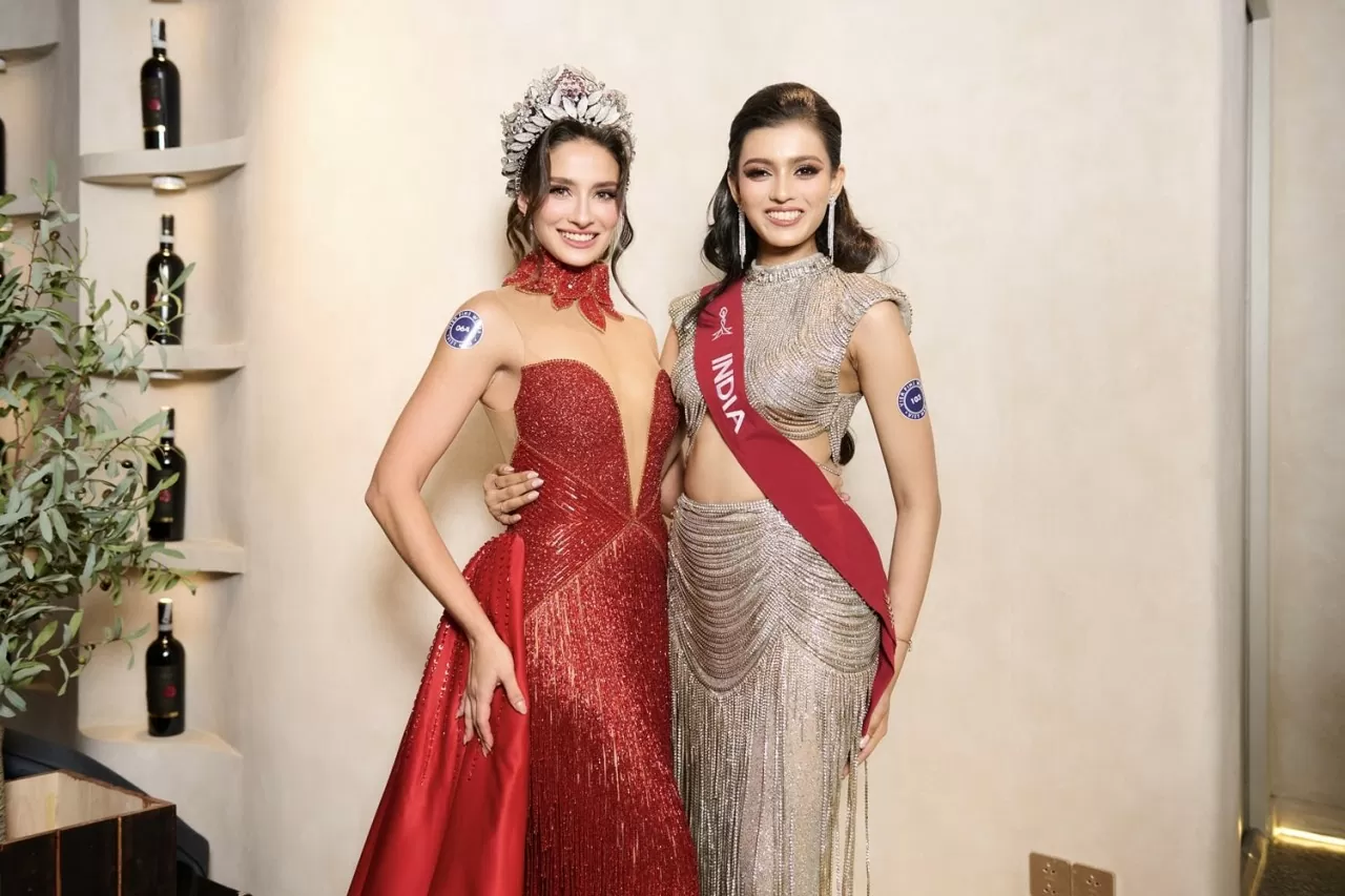 Quỳnh Nga và dàn mỹ nhân Miss Charm rạng rỡ trước đêm bán kết