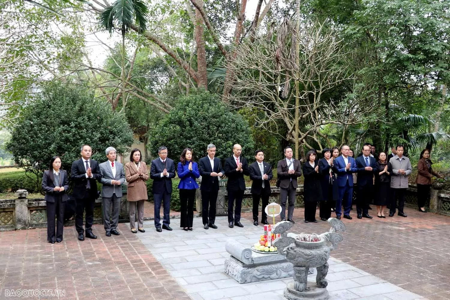 Đoàn Trưởng cơ quan đại diện Việt Nam ở nước ngoài làm việc tại tỉnh Tuyên Quang