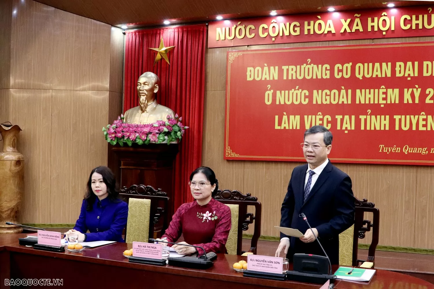 Đoàn Trưởng cơ quan đại diện Việt Nam ở nước ngoài làm việc tại tỉnh Tuyên Quang