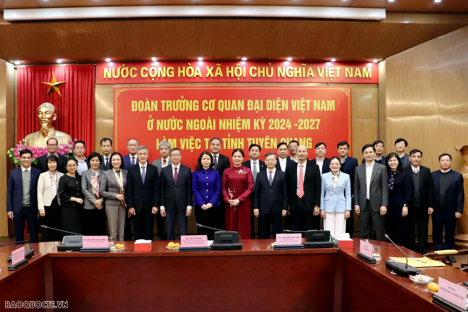 Đoàn Trưởng cơ quan đại diện Việt Nam ở nước ngoài làm việc tại tỉnh Tuyên Quang