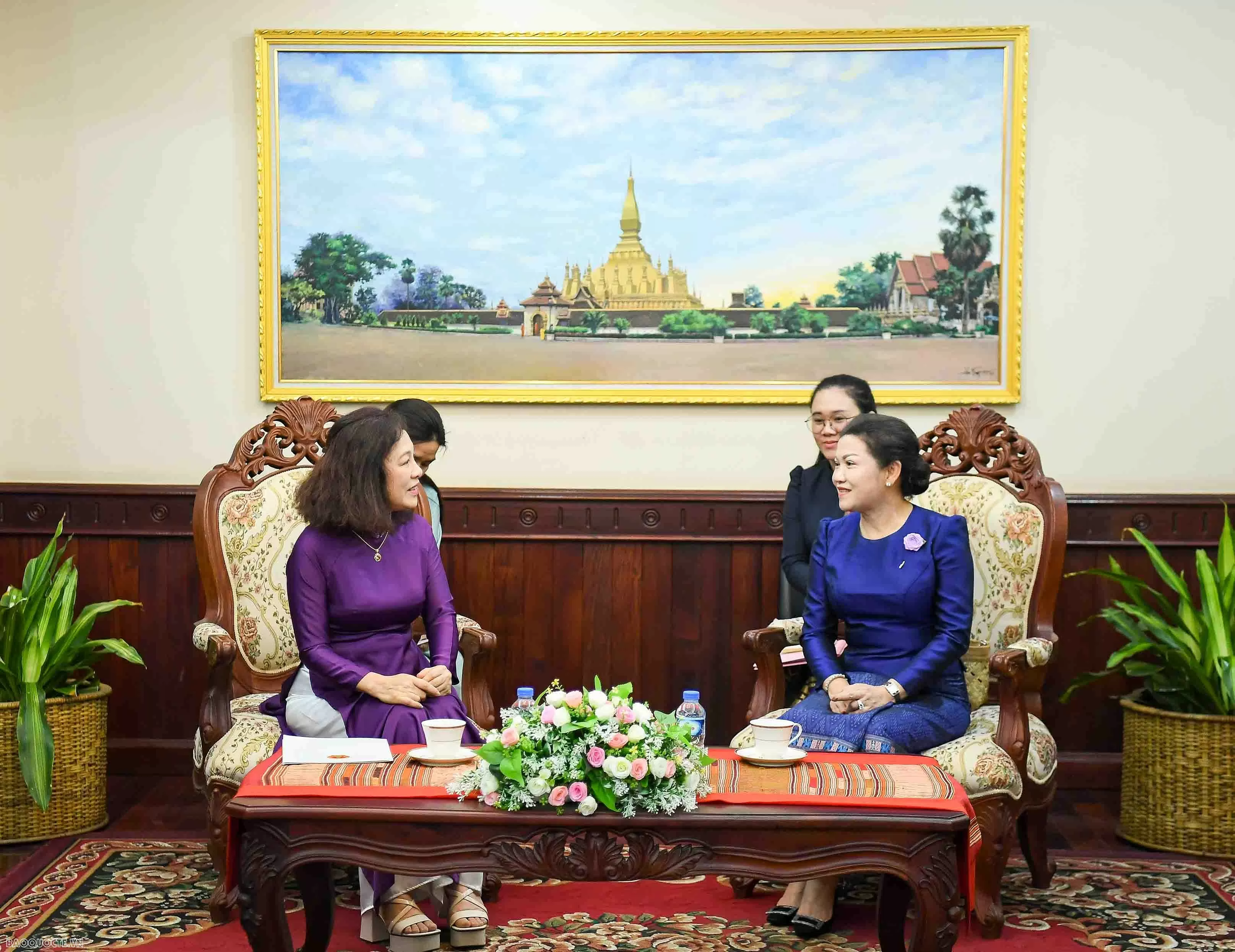 Giao lưu Ban Nữ công Bộ Ngoại giao Việt Nam - Lào: Thắt chặt tình thân và quan hệ đặc biệt giữa hai nước Giao lưu Ban Nữ công Bộ Ngoại giao Việt Nam - Lào: Thắt chặt tình thân và quan hệ đặc biệt giữa hai nước