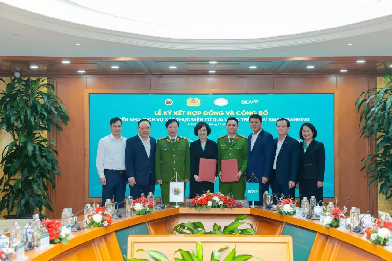 BIDV triển khai dịch vụ xác thực khách hàng điện tử qua VNeID trên SmartBanking BIDV triển khai dịch vụ xác thực khách hàng điện tử qua VNeID trên SmartBanking