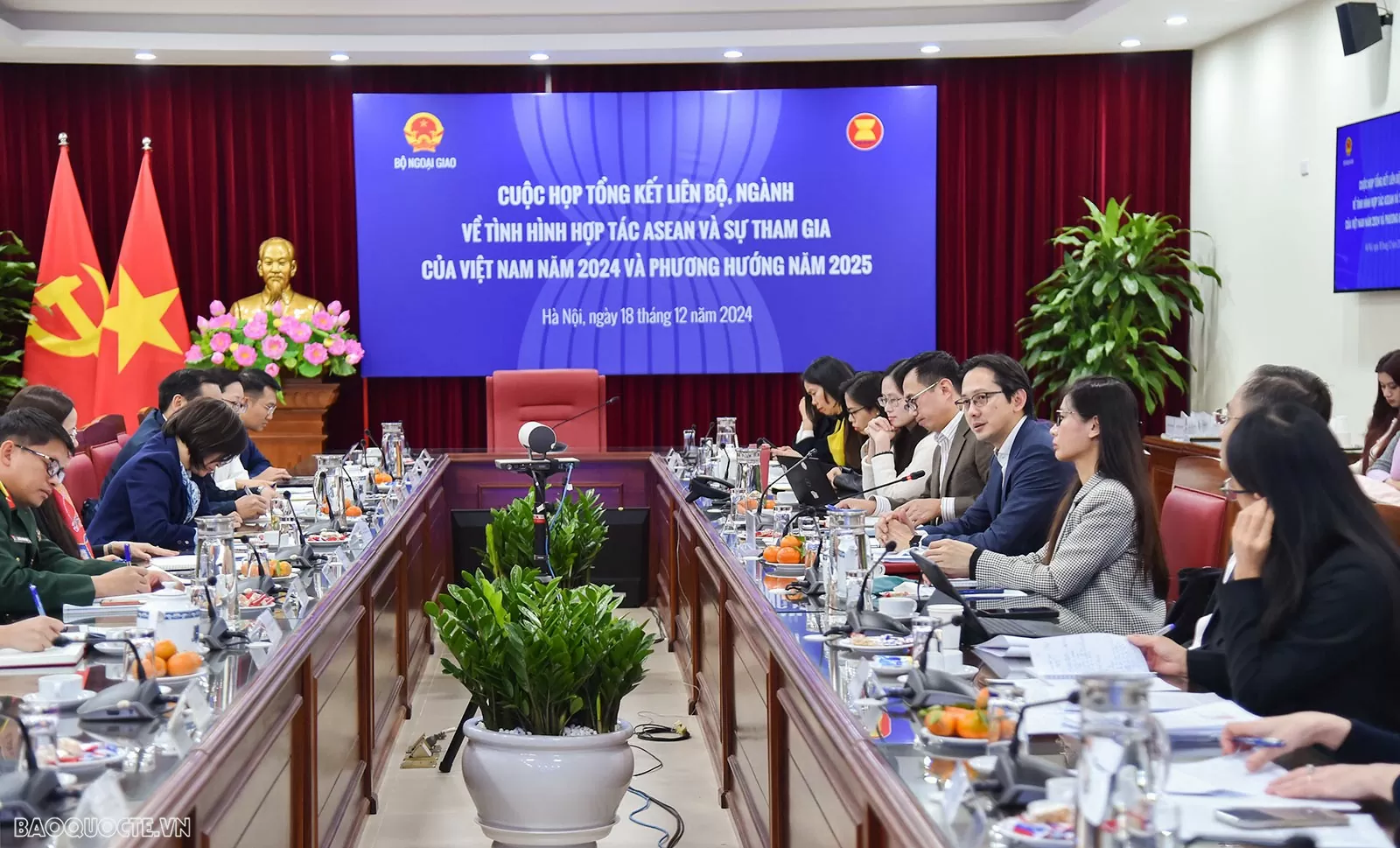Hợp tác ASEAN năm 2024: Viết tiếp câu chuyện thành công về một ASEAN tự cường và kết nối Hợp tác ASEAN năm 2024: Viết tiếp câu chuyện thành công về một ASEAN tự cường và kết nối