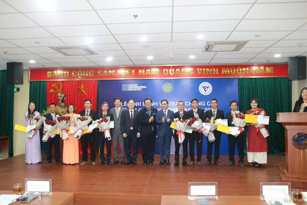 Vinh danh và trao danh hiệu kỹ sư chuyên nghiệp ASEAN của Việt Nam năm 2024