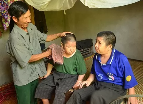 Mang Tết hy vọng đến các cựu quân nhân và gia đình nạn nhân chất độc da cam Tết hy vọng của các cựu quân nhân và gia đình nạn nhân chất độc da cam