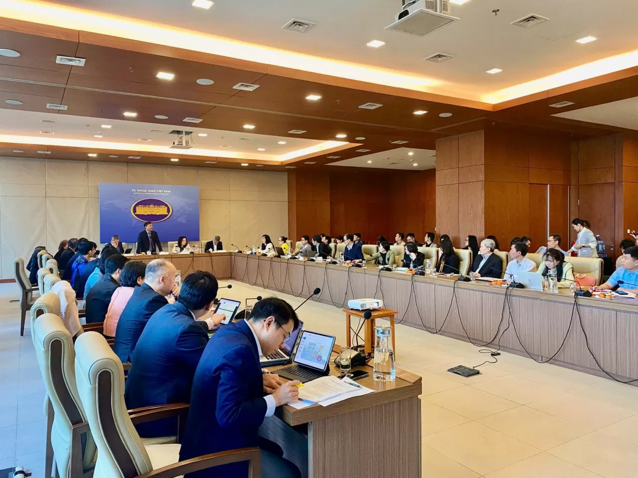 Phát huy vai trò của Việt Nam trong định hình khuôn khổ luật pháp quốc tế Phát huy vai trò của Việt Nam trong định hình khuôn khổ luật pháp quốc tế