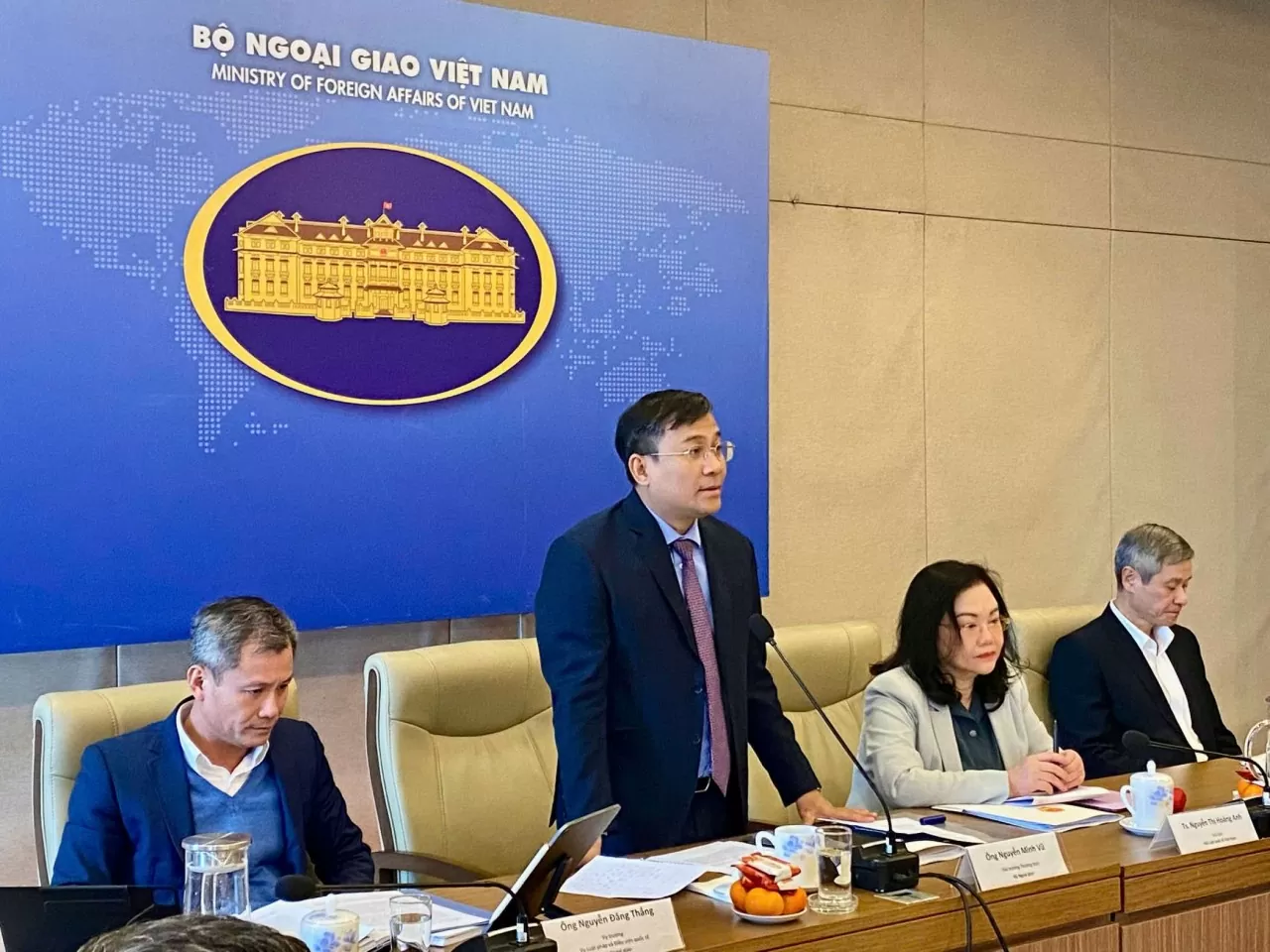 Phát huy vai trò của Việt Nam trong định hình khuôn khổ luật pháp quốc tế Phát huy vai trò của Việt Nam trong định hình khuôn khổ luật pháp quốc tế