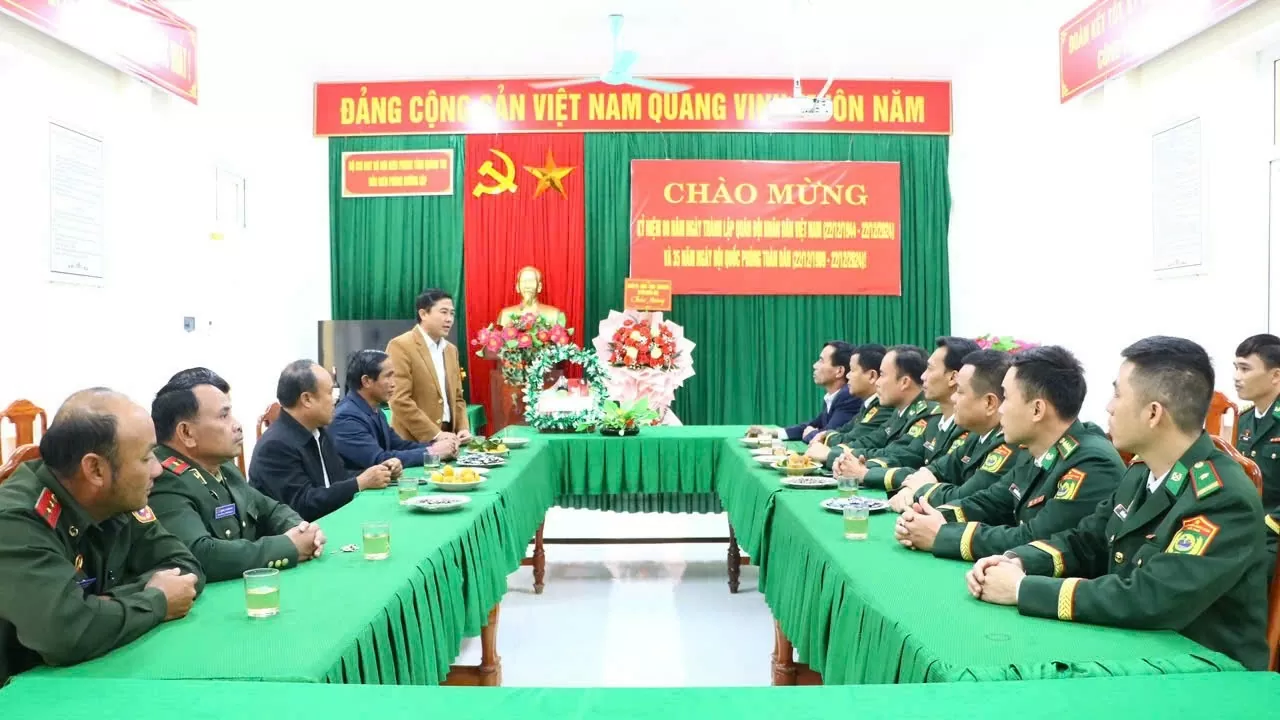 Đồn biên phòng Quảng Trị trao sinh kế cho người dân miền núi Đồn biên phòng Quảng Trị trao sinh kế cho người dân miền núi
