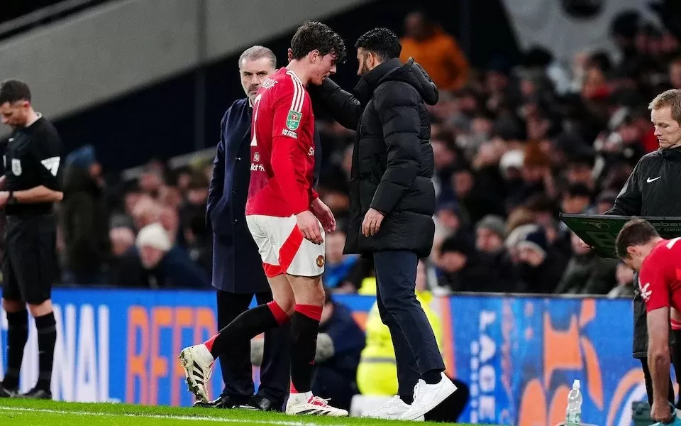 Dấu hiệu đáng lo ngại về trung vệ Victor Lindelof Dấu hiệu đáng lo ngại về trung vệ Victor Lindelof