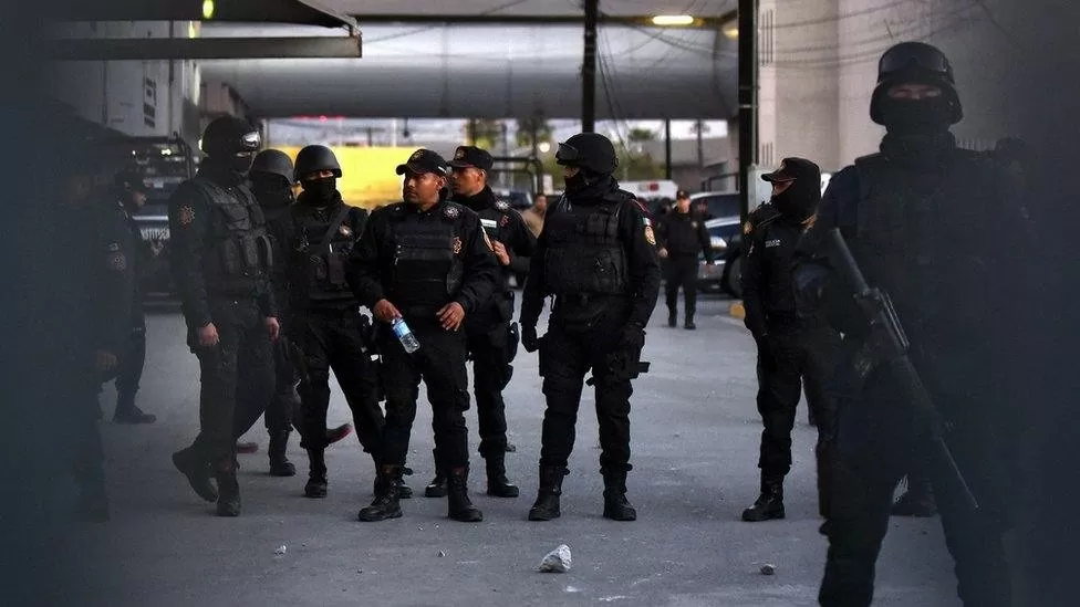 Tù nhân xả súng, đốt phá nhà tù ở Mexico Tù nhân xả súng, đốt phá nhà tù ở Mexico