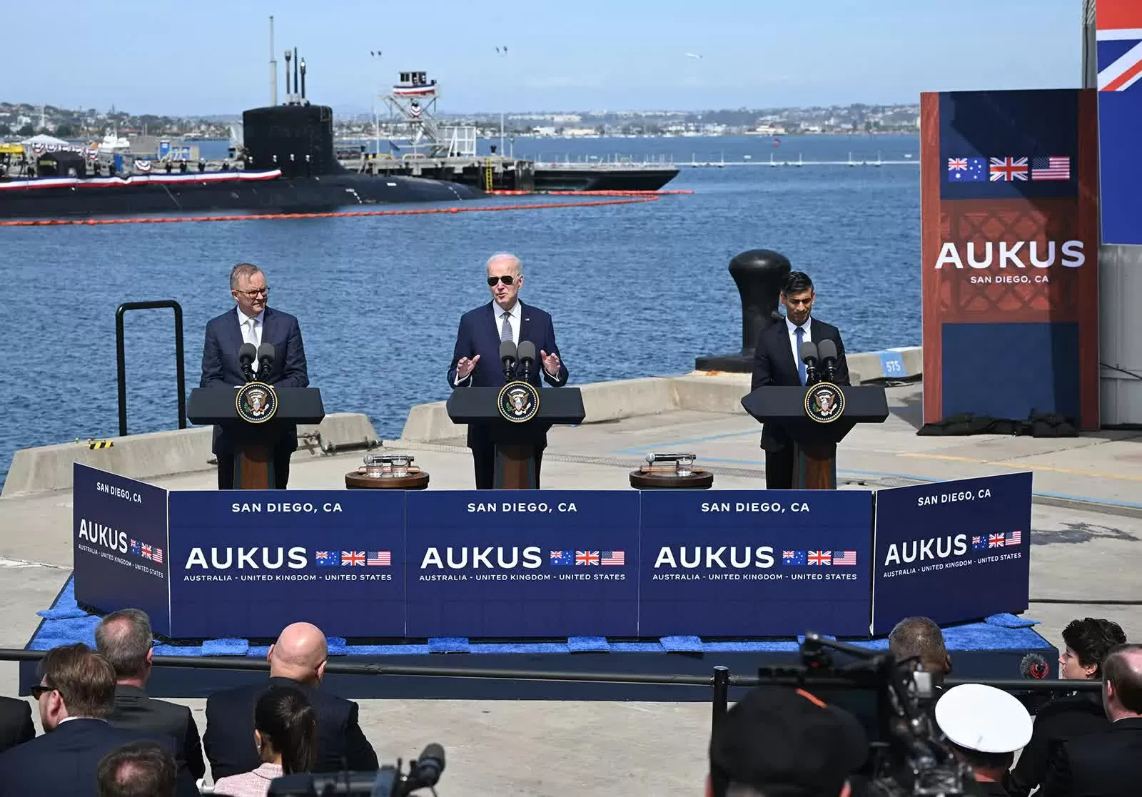 Chính quyền Tổng thống Mỹ Donald Trump 'sờ' đến AUKUS, tương lai thỏa thuận 240 tỷ USD chênh vênh Chính quyền Tổng thống Mỹ Donald Trump 'sờ' đến AUKUS, tương lai thỏa thuận 240 tỷ USD chênh vênh