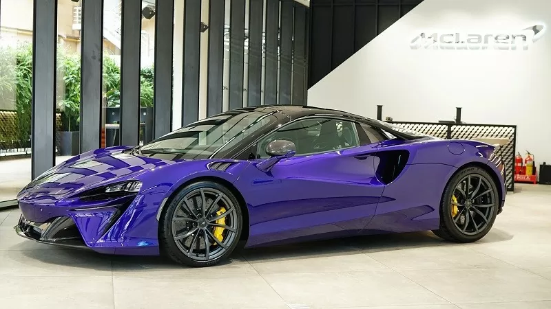Cận cảnh siêu xe mui trần McLaren Artura Spider ra mắt tại Việt Nam, giá 17 tỷ đồng Cận cảnh siêu xe mui trần McLaren Artura Spider ra mắt tại Việt Nam, giá 17 tỷ đồng