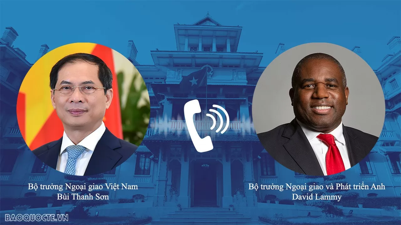 Bộ trưởng Ngoại giao Việt Nam-Anh điện đàm, thúc đẩy hợp tác ứng phó biến đổi khí hậu và chuyển đổi năng lượng Bộ trưởng Ngoại giao Việt Nam-Anh điện đàm, đẩy mạnh hợp tác an ninh – quốc phòng